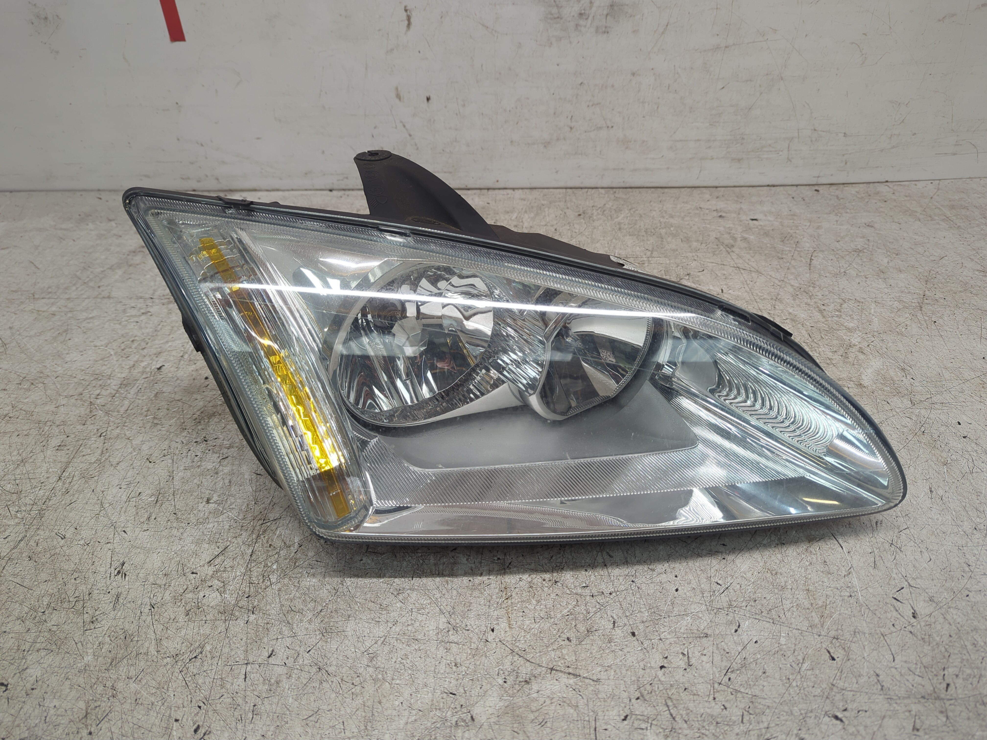 FORD FOCUS MK2 RIGHT HEADLIGHT DRIVER SIDE 2005-2008 C307 PRE-FACELIFT OEM