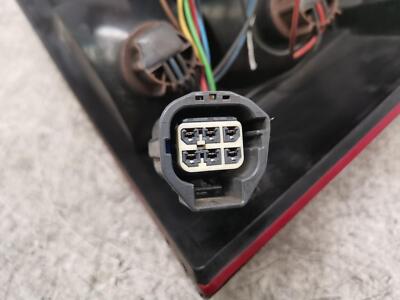 LANDROVER RANGE ROVER SPORT LEFT TAILLIGHT 2005-2013 MK1 L320 #94928