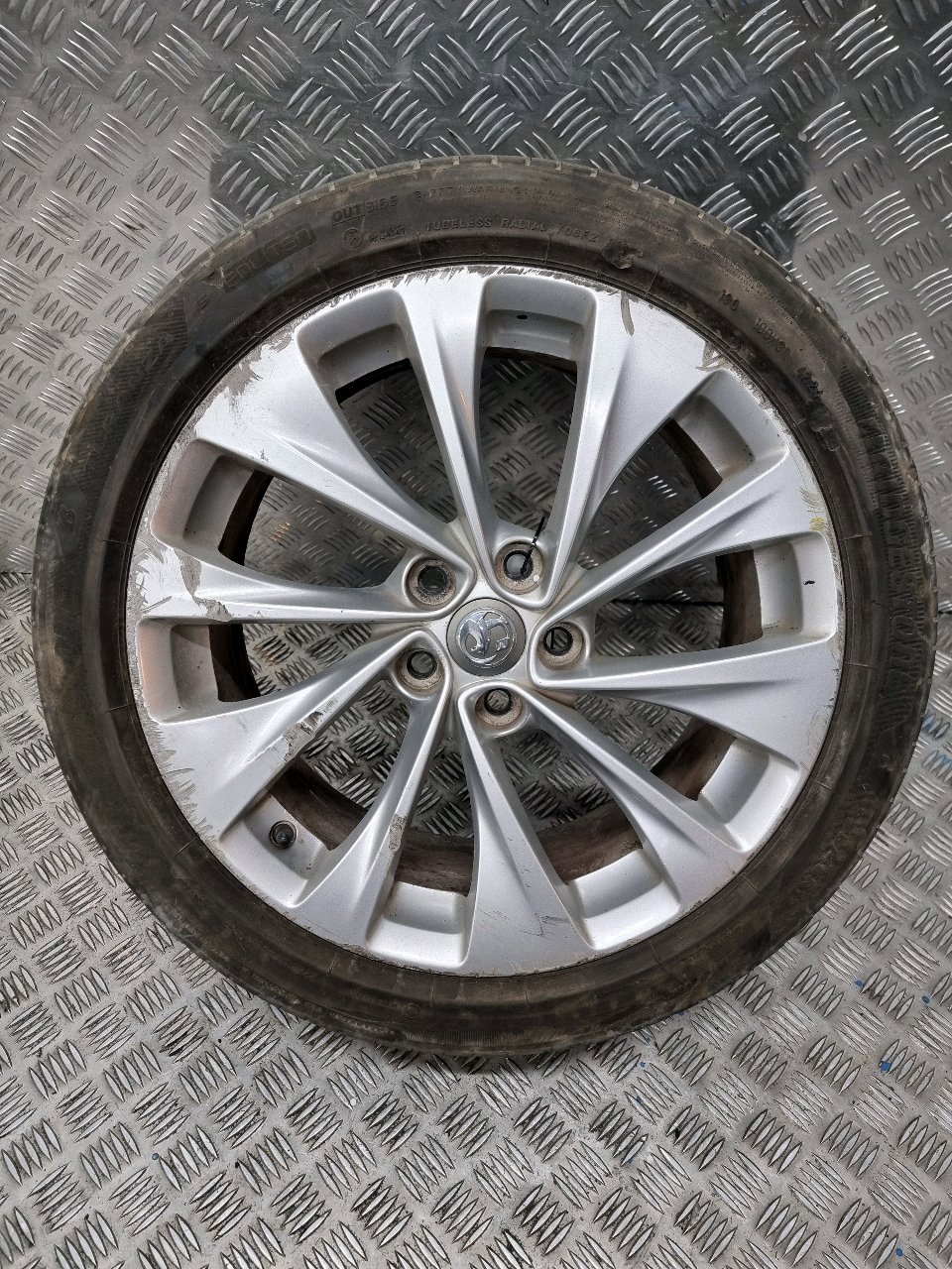 VAUXHALL ASTRA K 2016 ALLOY WHEEL 17" (BAD TYRE) 13409656