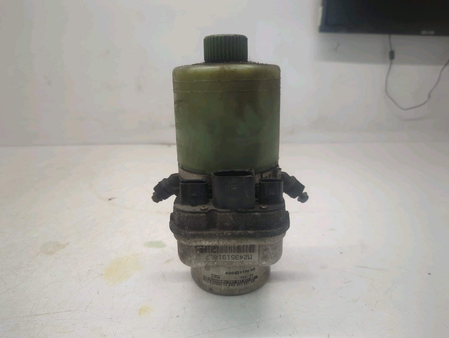 VOLKSWAGEN POLO POWER STEERING PUMP 1.4L PETROL 2005 MK4 6Q/9N/9N3 6Q0423156AB