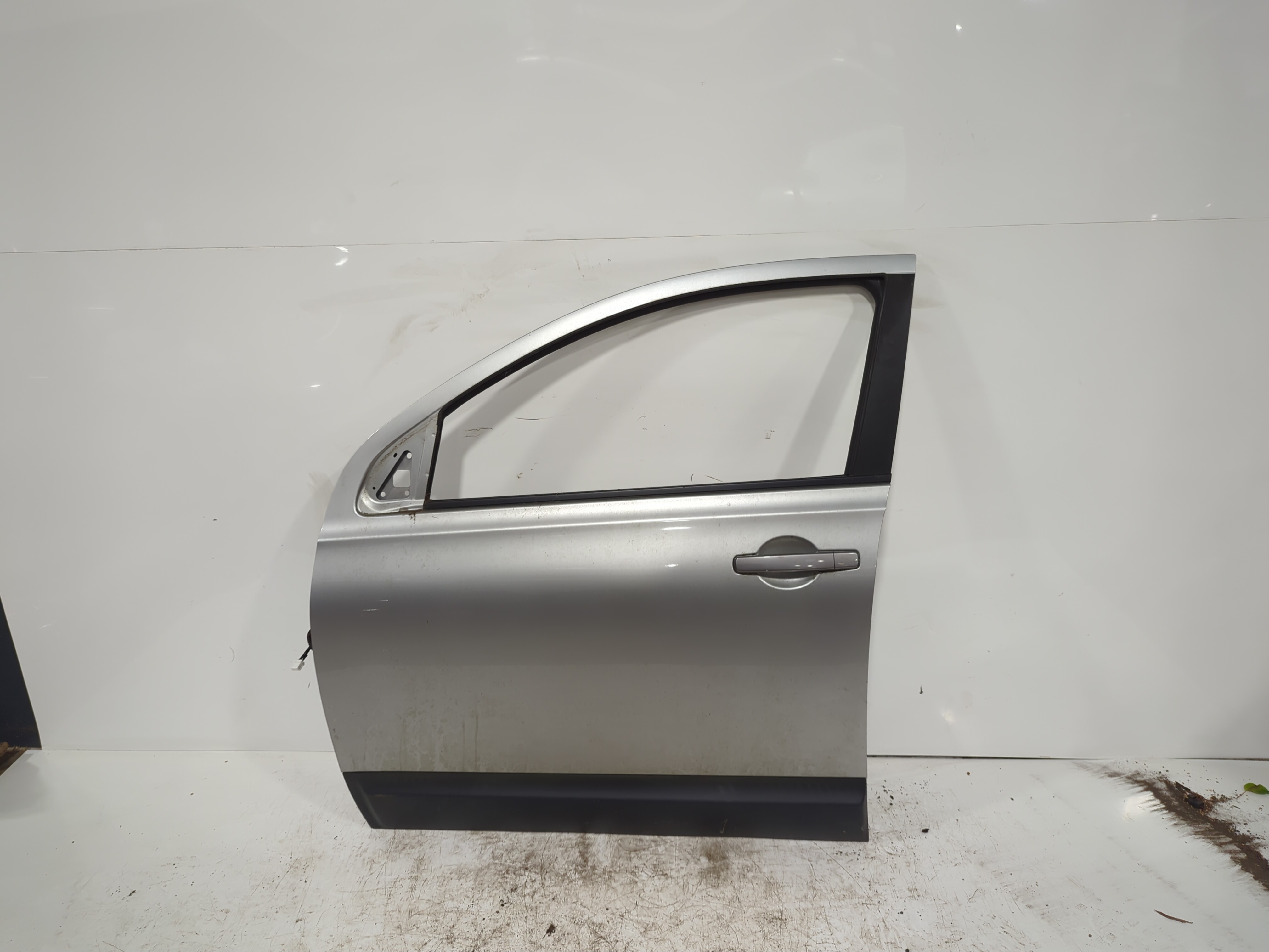 2009 NISSAN QASHQAI N-TEC 5 Doors HATCHBACK Passenger Door Front LH