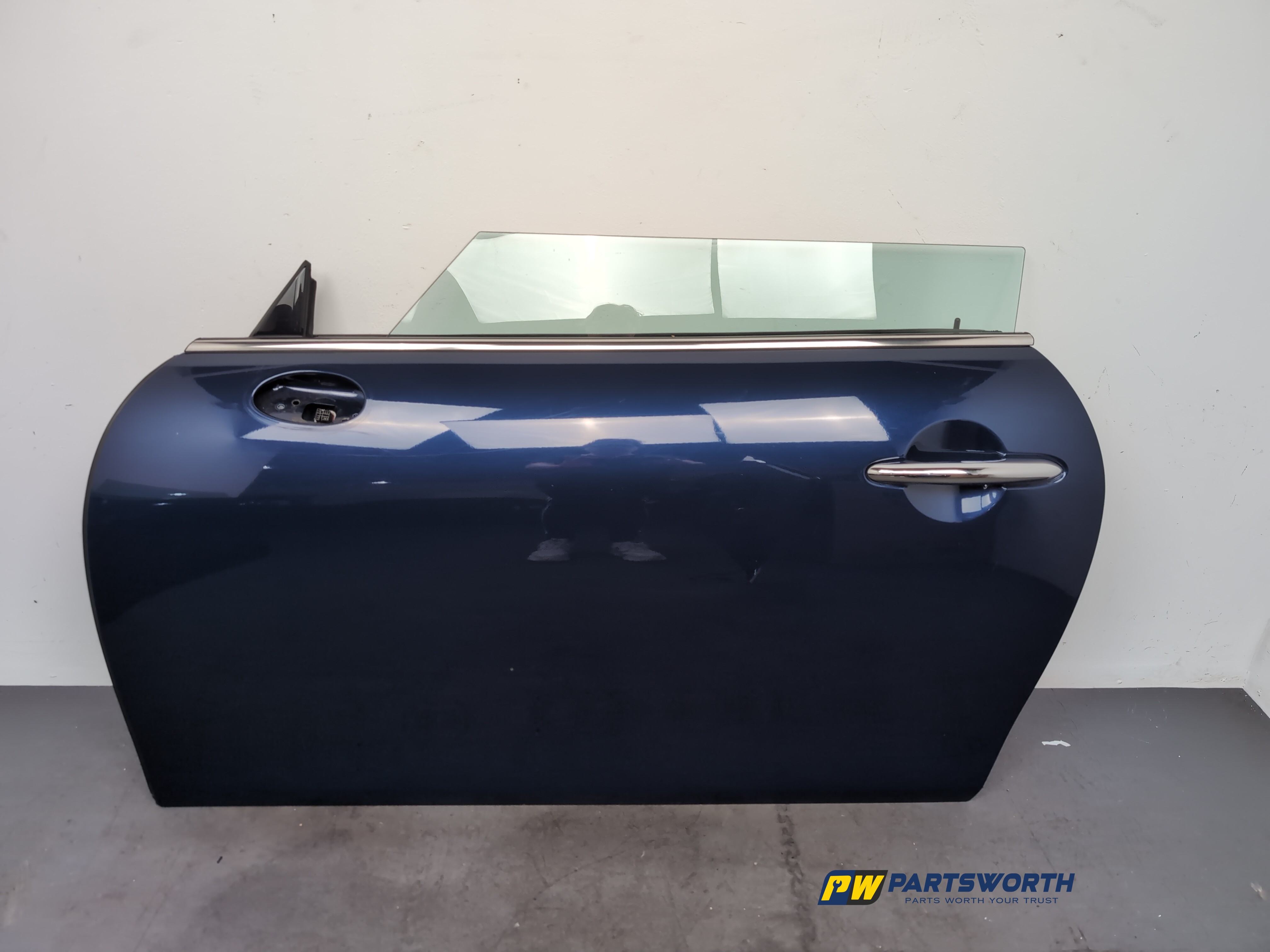 MINI COOPER D F56 HATCHBACK DOOR FRONT PASSENGER DEEP BLUE METALLIC B69 7294265