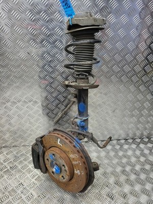 MERCEDES A CLASS W176 2014 1.5 CDI FRONT PASSENGER LEFT SIDE SUSPENSION LEG HUB