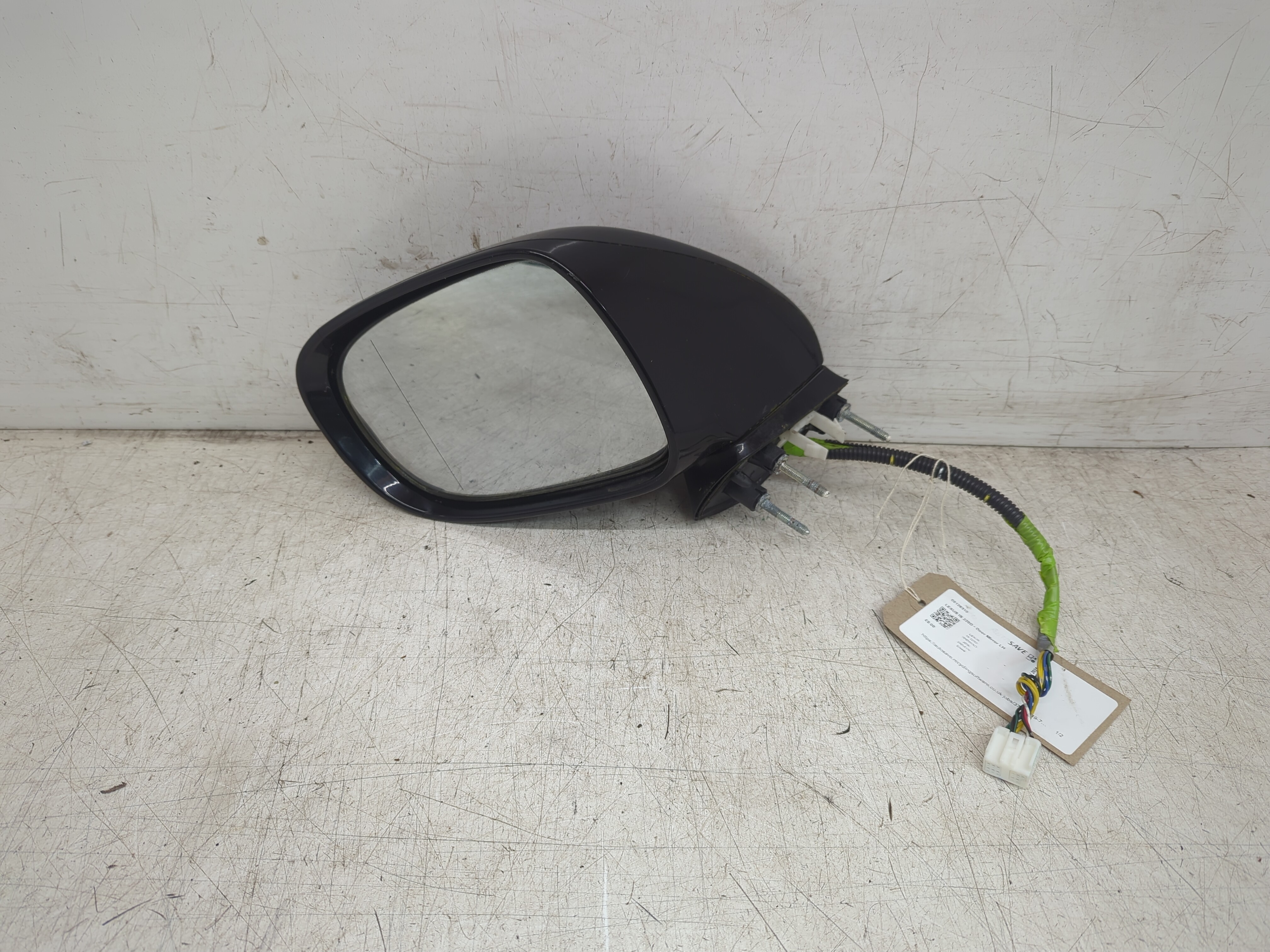 LEXUS IS DOOR MIRROR LEFT PASSENGER IN BLACK 2006 MK2 XE20