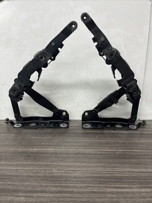 Mercedes R172 SLK 2013 Bonnet Hinges x2 A1728800128