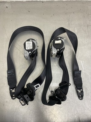 RENAULT CAPTUR MK1 2014 FRONT SEAT BELTS PAIR DRIVER RIGHT & PASSENGER LEFT SIDE