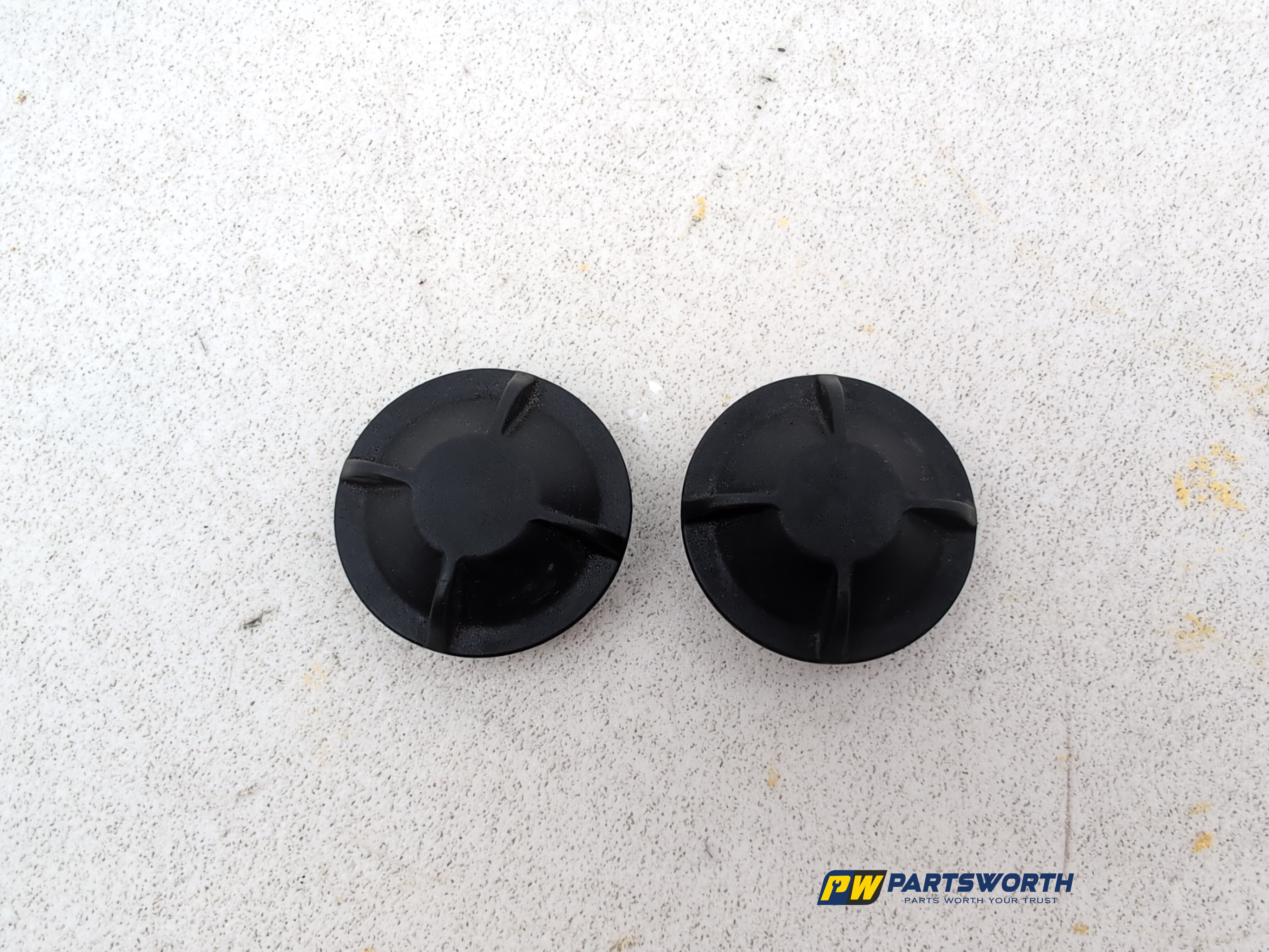 BMW 6 SERIES 640D M SPORT F13 FRONT SUSPENSION TOP NUT CAP pair 6775700 2012-18