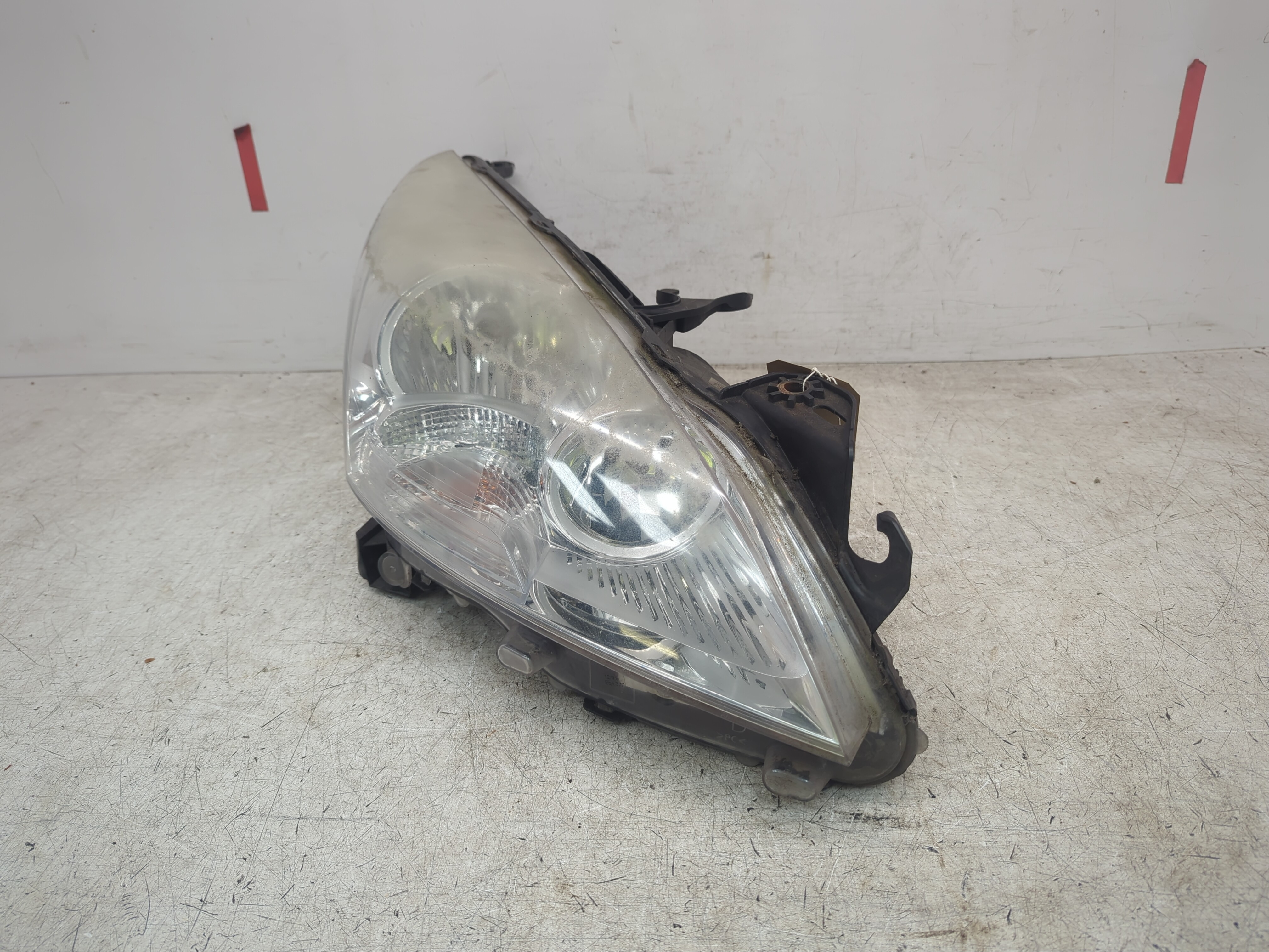 PEUGEOT 3008 2010 HEADLIGHT RIGHT DRIVERS 9685472680