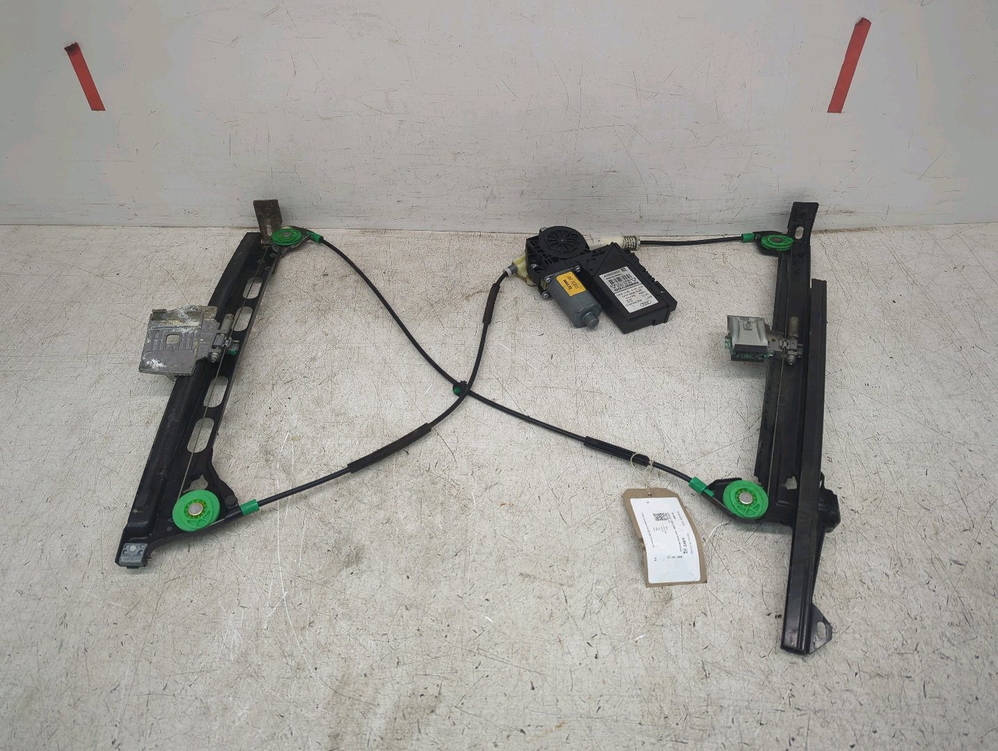 AUDI A4 WINDOW REGULATOR FRONT LEFT PASSENGER 2007 B7 2DR CONVERTIBLE 8H2959801D