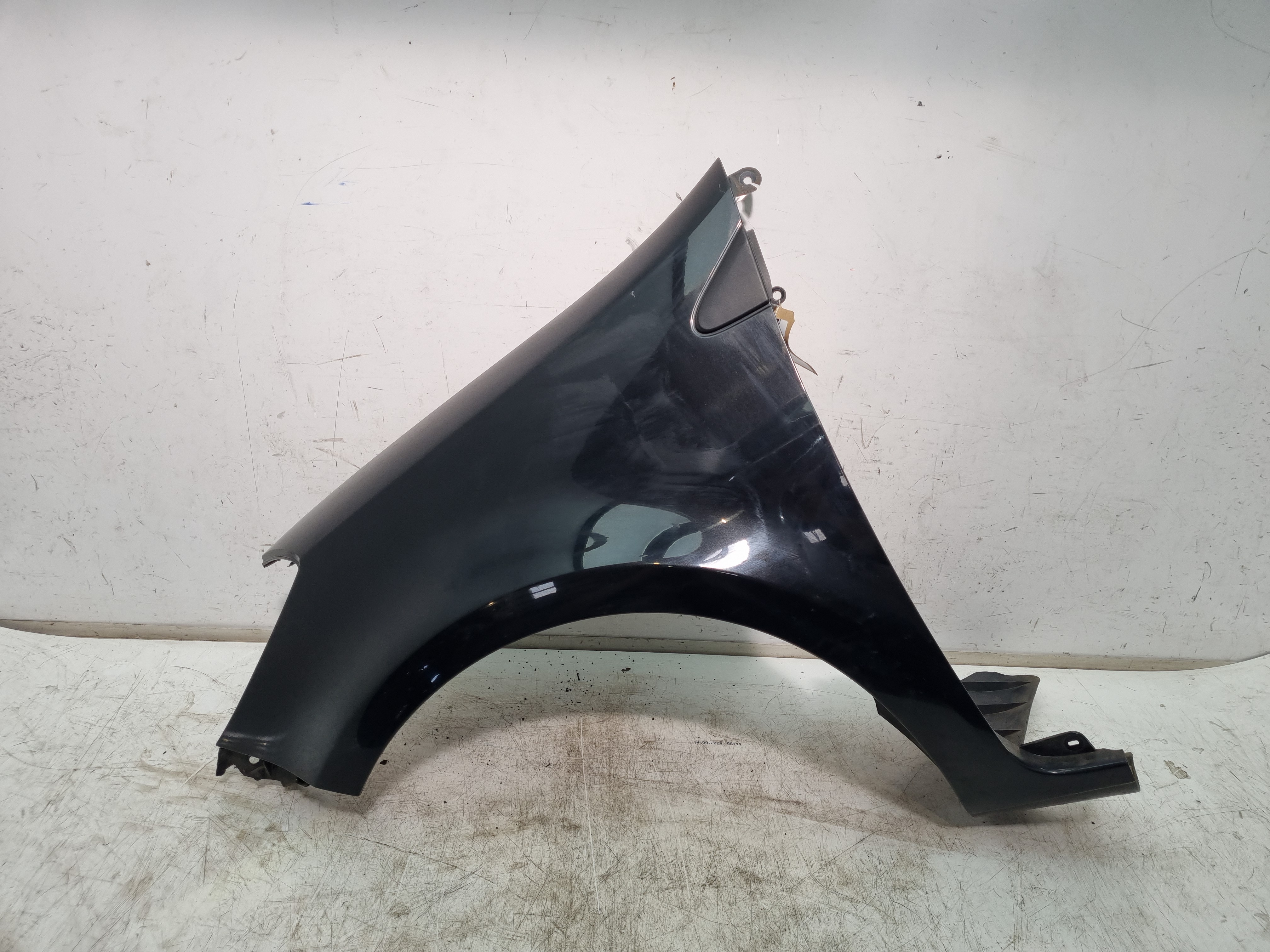 2011 RENAULT CLIO DYNAMIQUE TOMTOM TCE Hatchback Wing Front LH