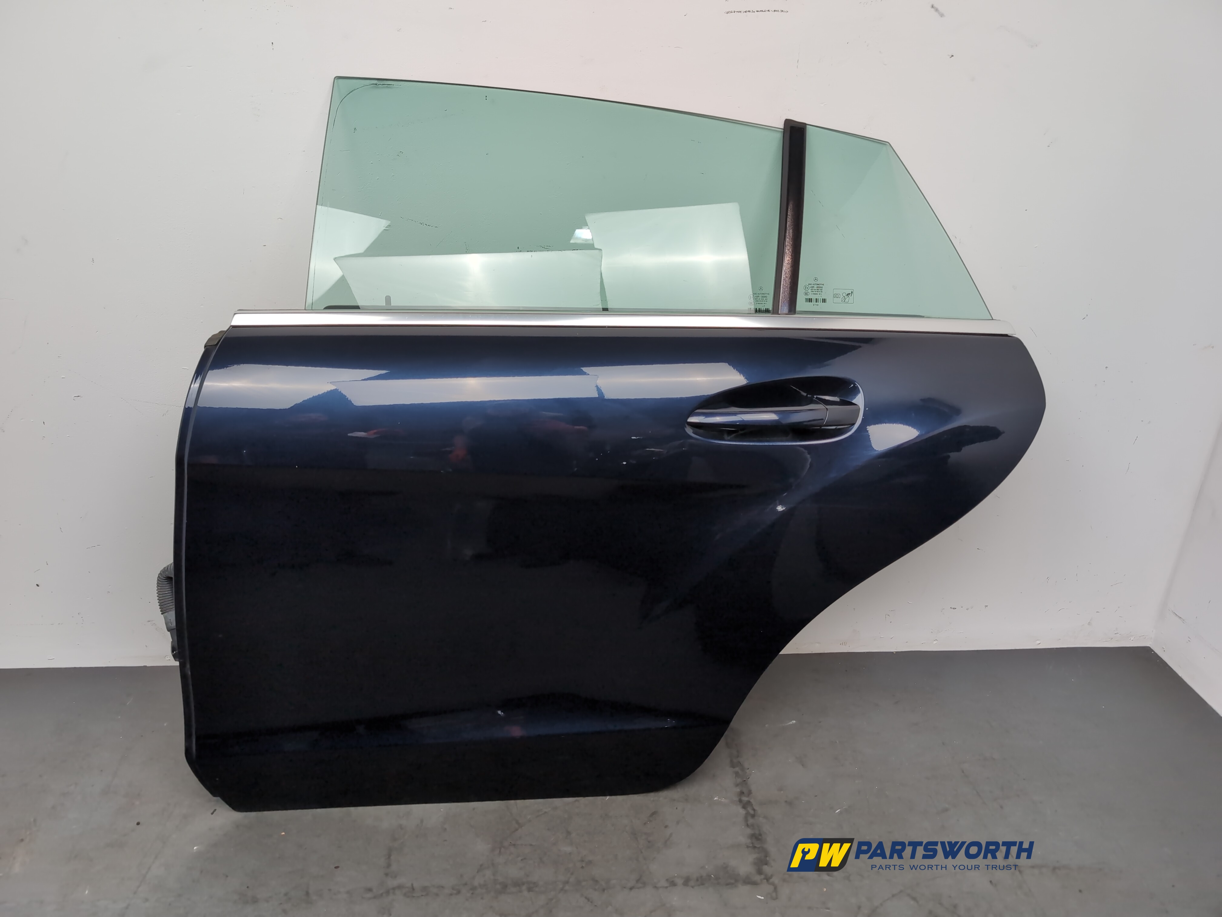 MERCEDES-BENZ CLS350 X218 ESTATE DOOR REAR LEFT CAVASITE BLUE 890 A2187301105