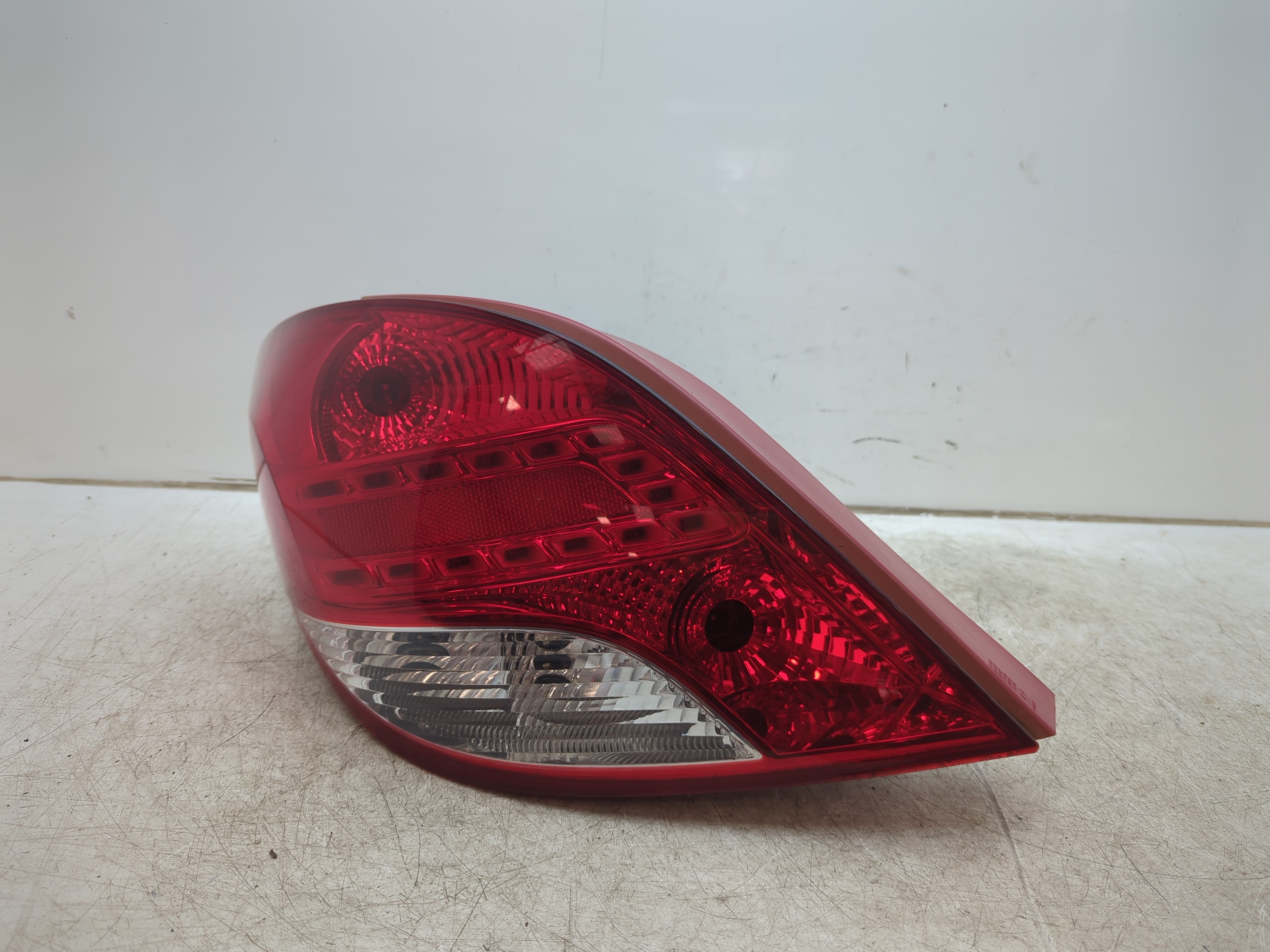 2010 PEUGEOT 207 Hatchback Passengers Lamp Assembly Rear LH