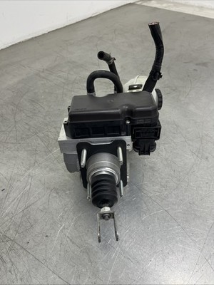 TOYOTA PRIUS MK4 2019 MASTER CYLINDER 1.8L Petrol 18-24