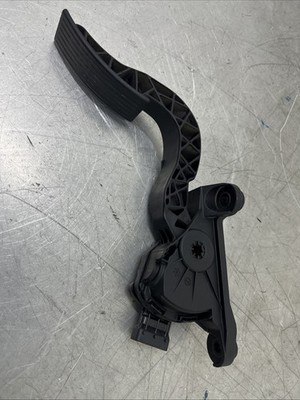 HYUNDAI I10 Mk2 2014-2021 - Accelerator / Throttle Pedal 32700B9910