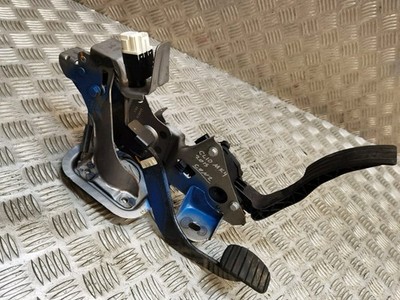 RENAULT CLIO MK4 2015 ACCELERATOR / BRAKE THROTTLE PEDALS 180223454R