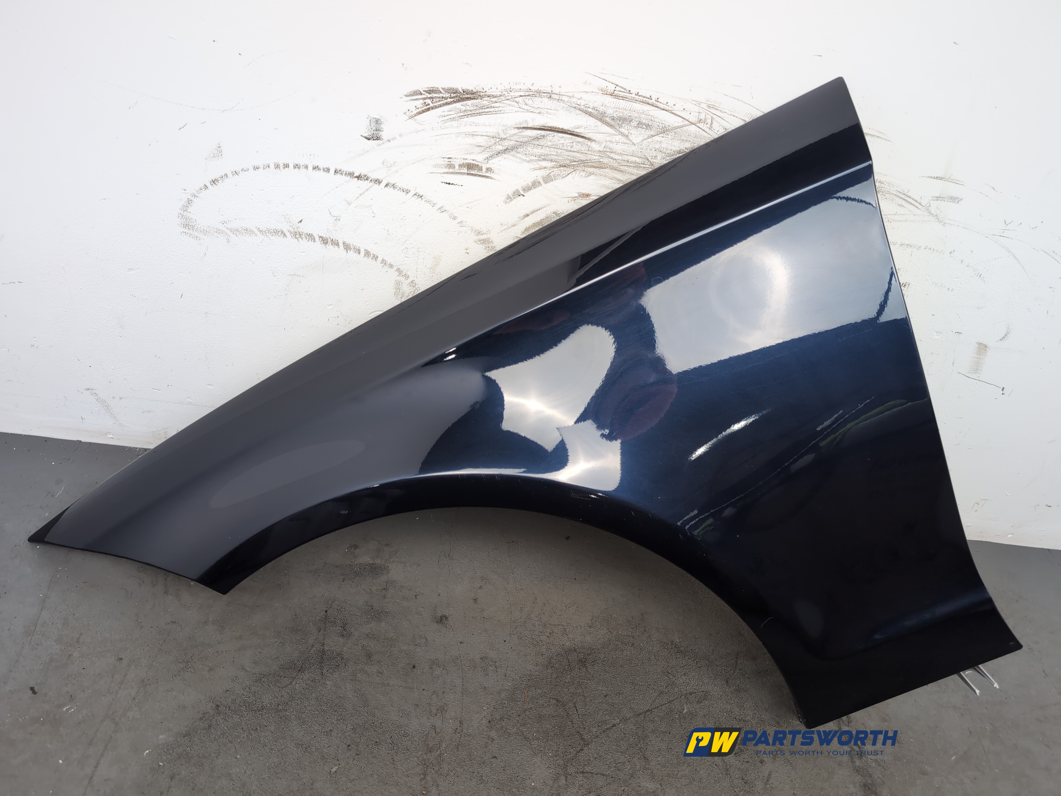 MERCEDES-BENZ CLS350 AMG X218 ESTATE WING FRONT PASSENGER CAVASITE BLUE 890