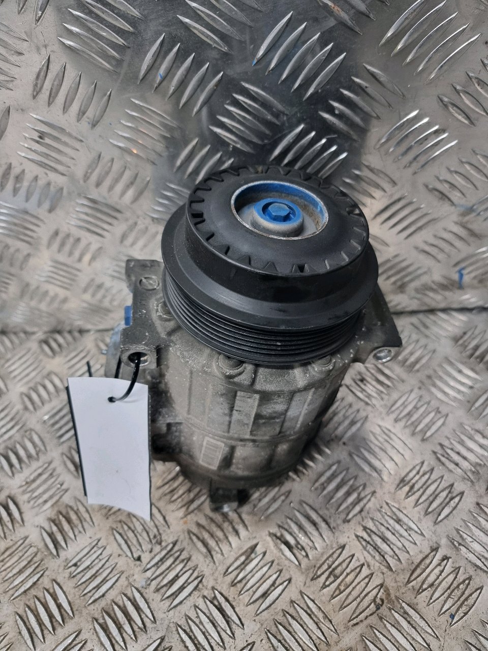MERCEDES C CLASS W204 2011 A/C AIR CON COMPRESSOR A0022305011