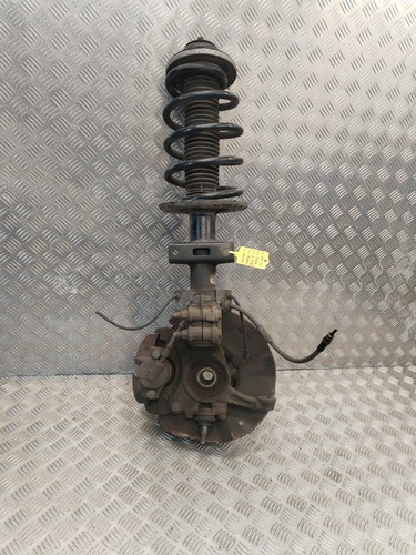 VW TRANSPORTER T5 2.5 TDI Right Front Suspension Leg Hub Shock Caliper 2005
