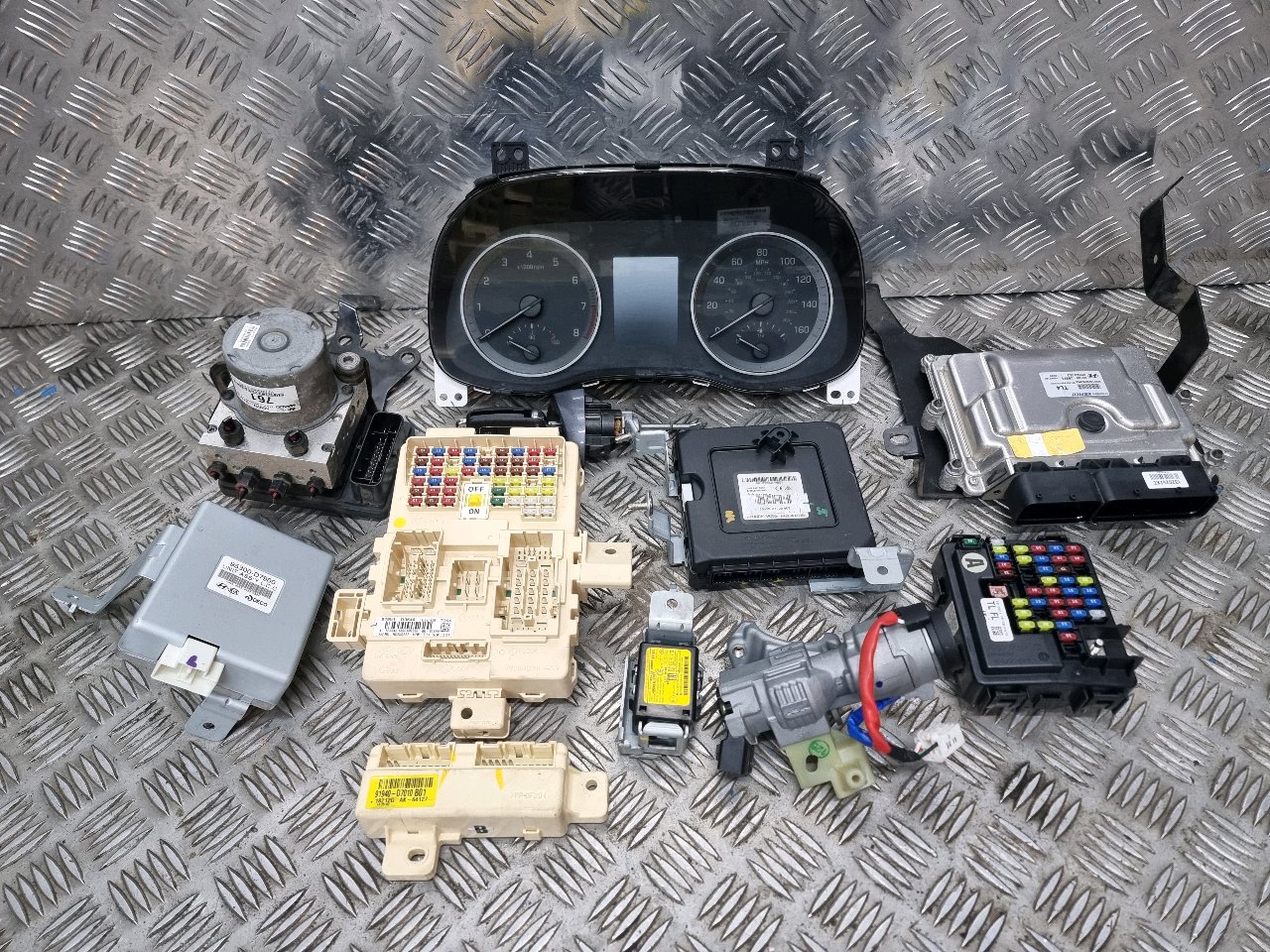 HYUNDAI TUCSON S 2018 ENGINE ECU KIT 1.6 PETROL G4FD 391992BBF0