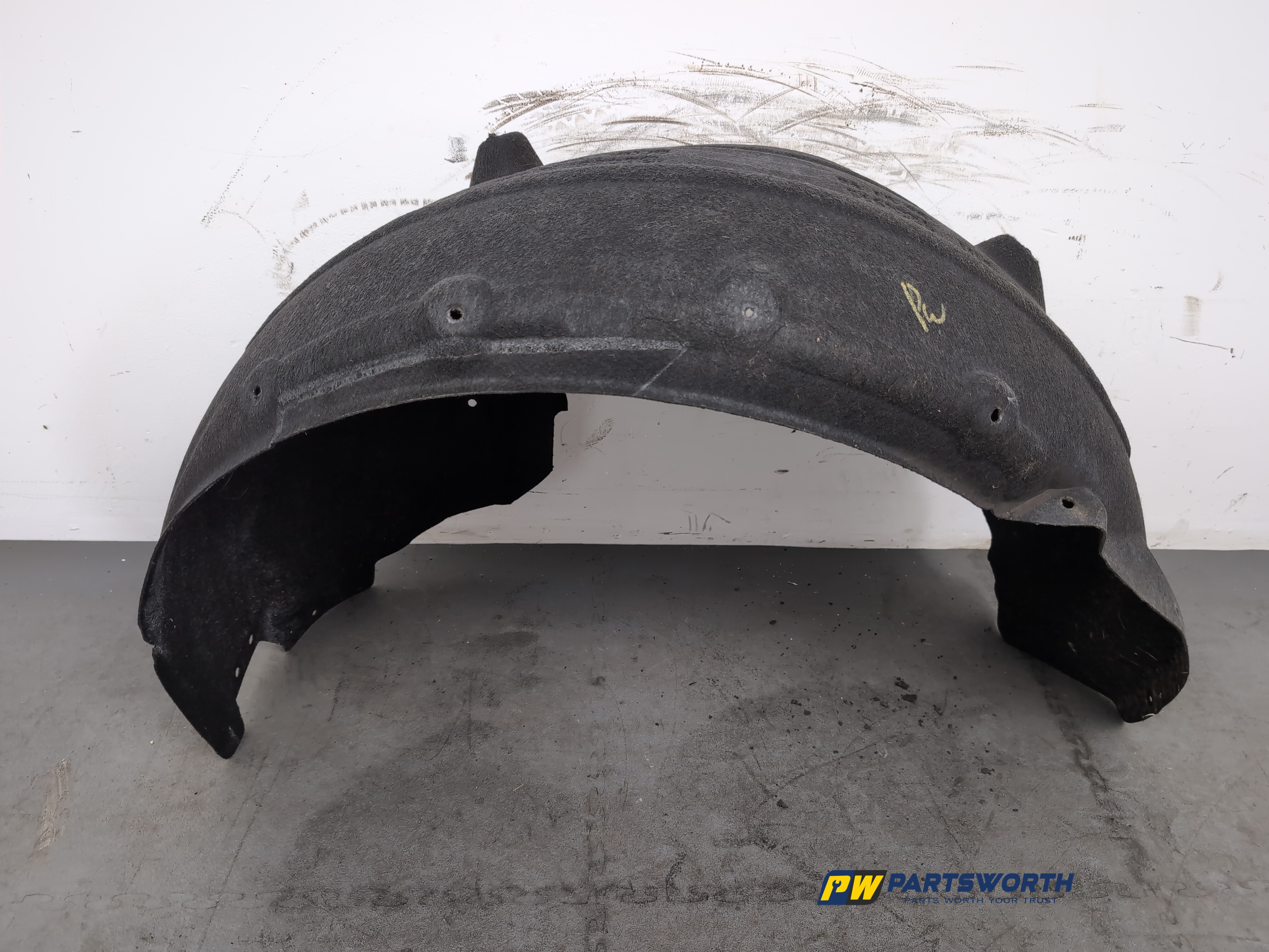 BMW 6 SERIES 640D M SPORT F13 MOULDING WHEEL ARCH REAR PASSENGER SIDE 7224973
