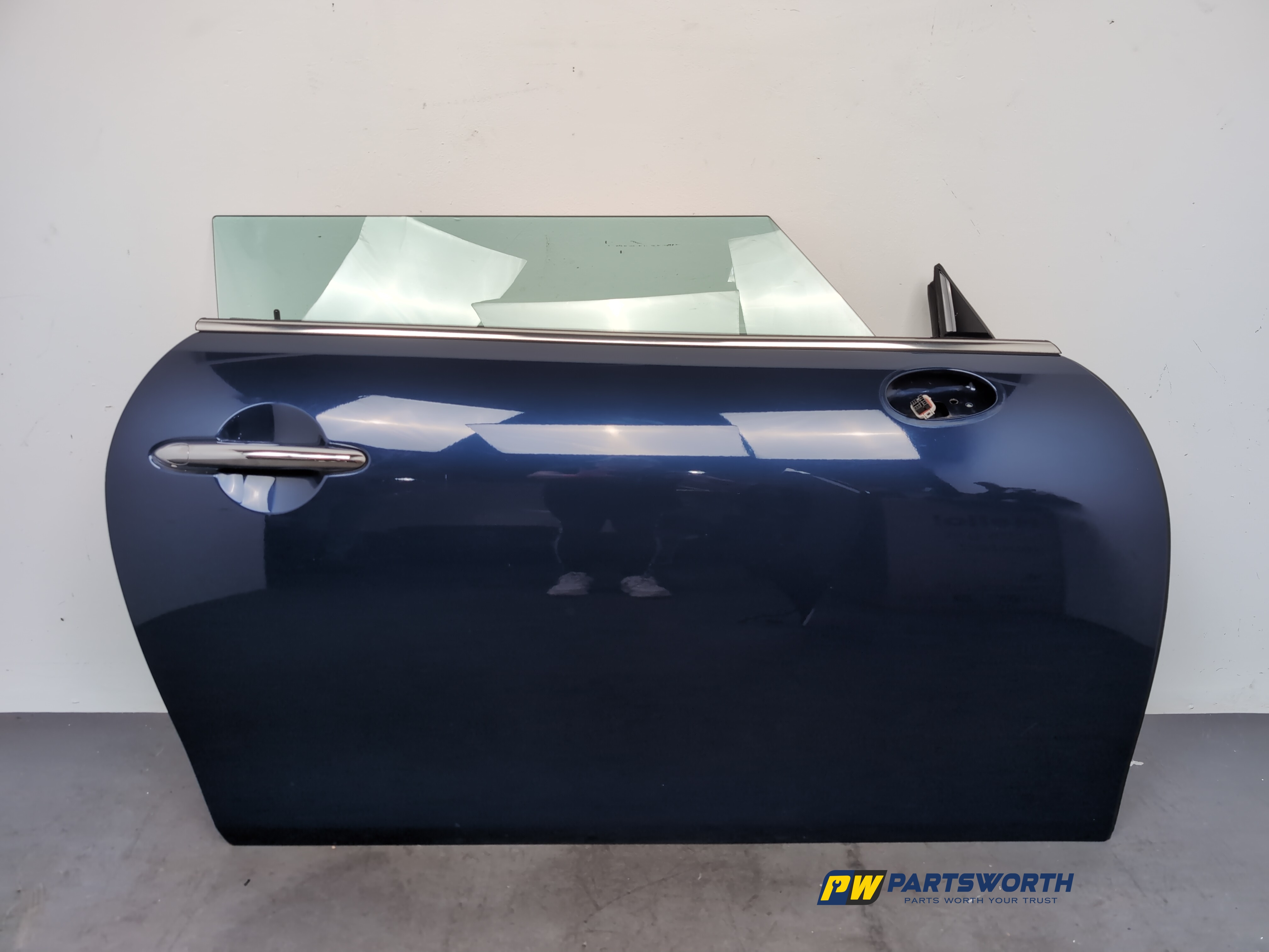 MINI COOPER D F56 HATCHBACK DOOR FRONT RH DRIVER DEEP BLUE METALLIC B69 7294266
