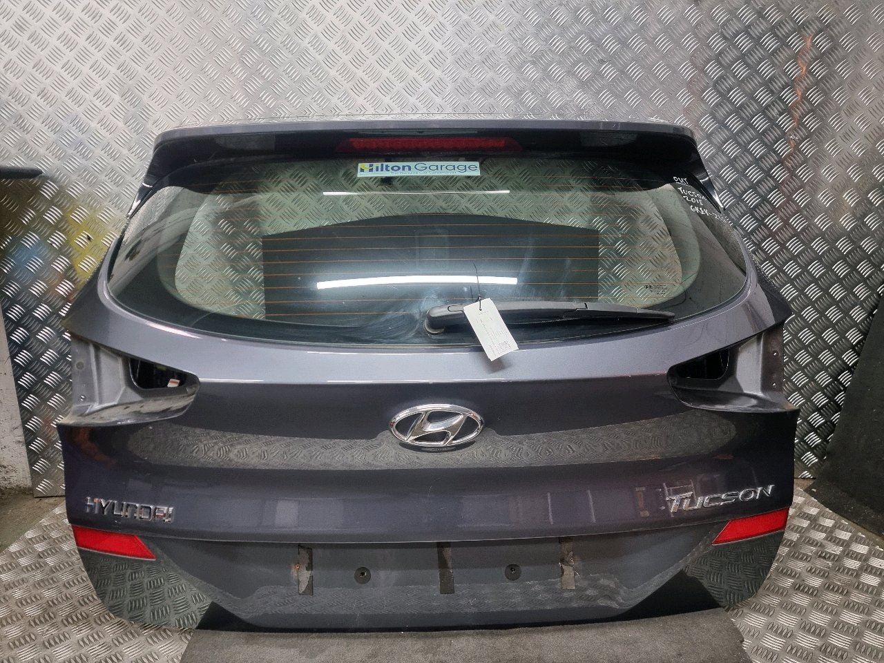 HYUNDAI TUCSON S TAILGATE / BOOTLID WITH CAMERA IN GREY (Z3G) 2018