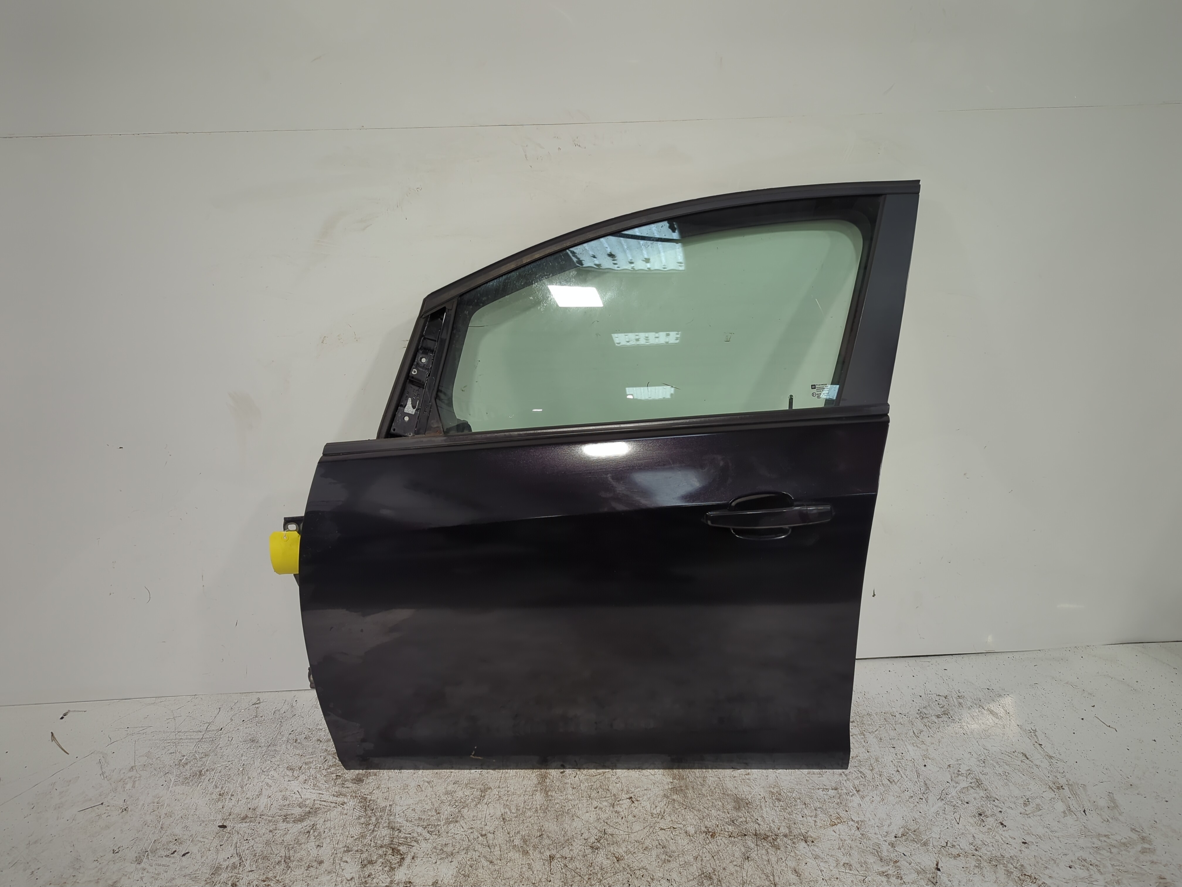 2010 VAUXHALL ASTRA EXCLUSIV 113 5 Doors Hatchback Passenger Door Front LH