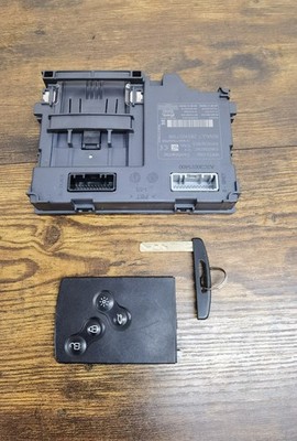 RENAULT CLIO MK4 2015 IGNITION KEY CARD READER MODULE 285905719R