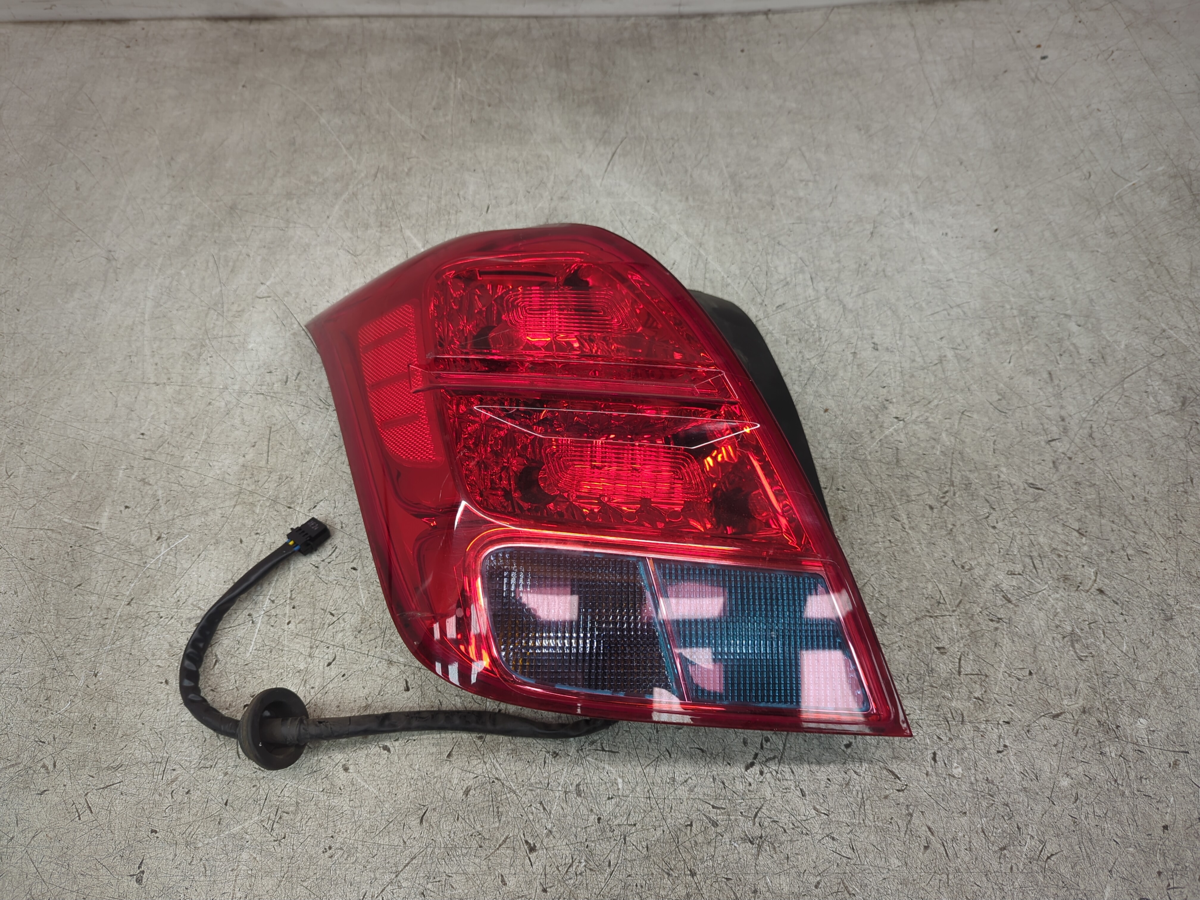 CHEVROLET TRAX LEFT TAILLIGHT 2014 5 DOORS SUV #105810