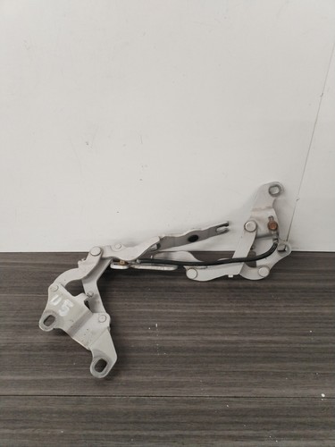 BMW 1 SERIES E87 FRONT 2PCS/ PAIR L&R BONNET HOOD HINGES 7060560 7060559