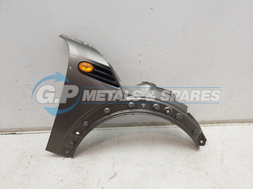 2012 MINI CLUBMAN ONE D ESTATE Wing Front RH