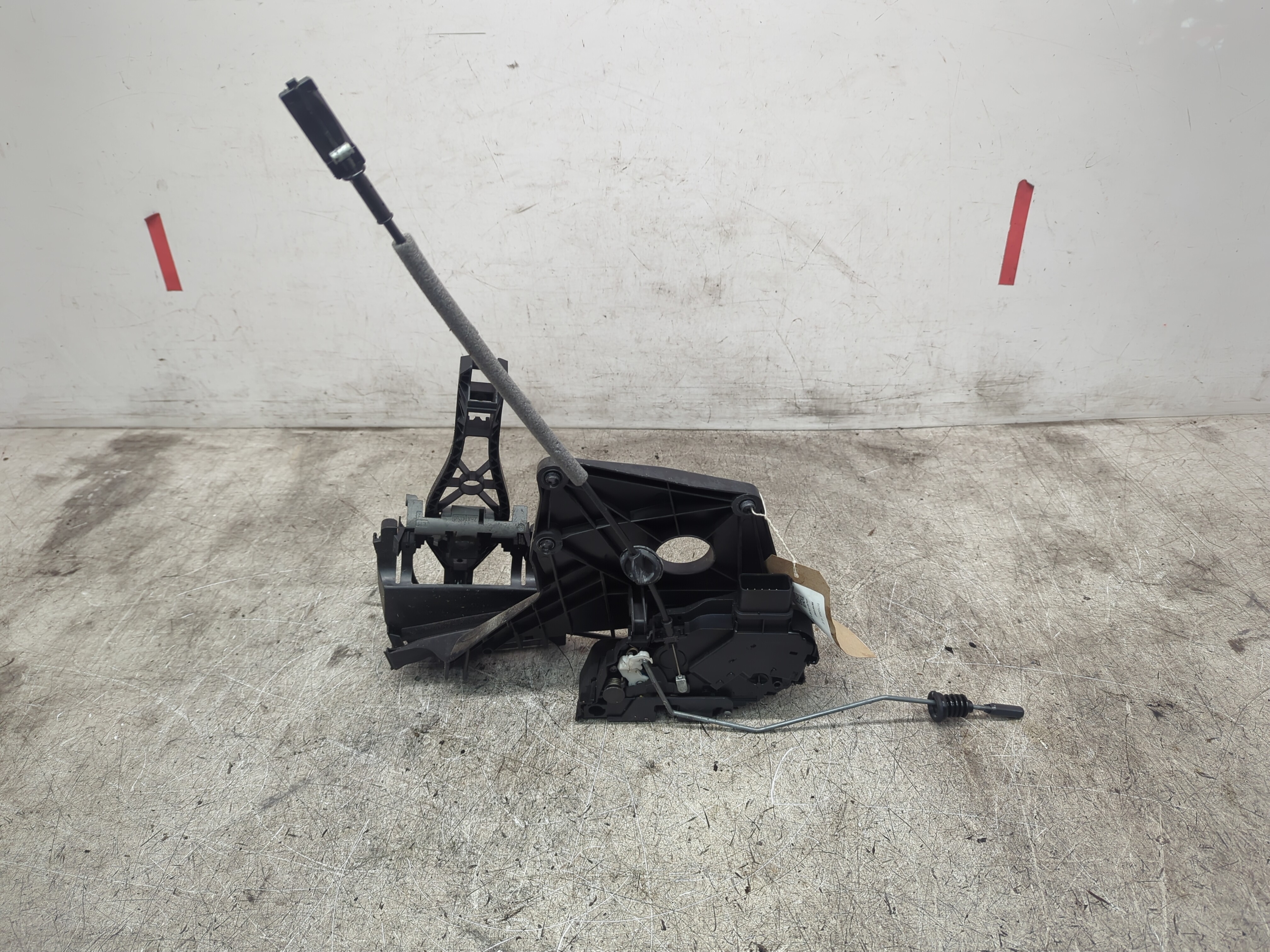 VOLVO V70 FRONT LEFT DOOR LOCK 2009 5 DOORS ESTATE PRT00109927