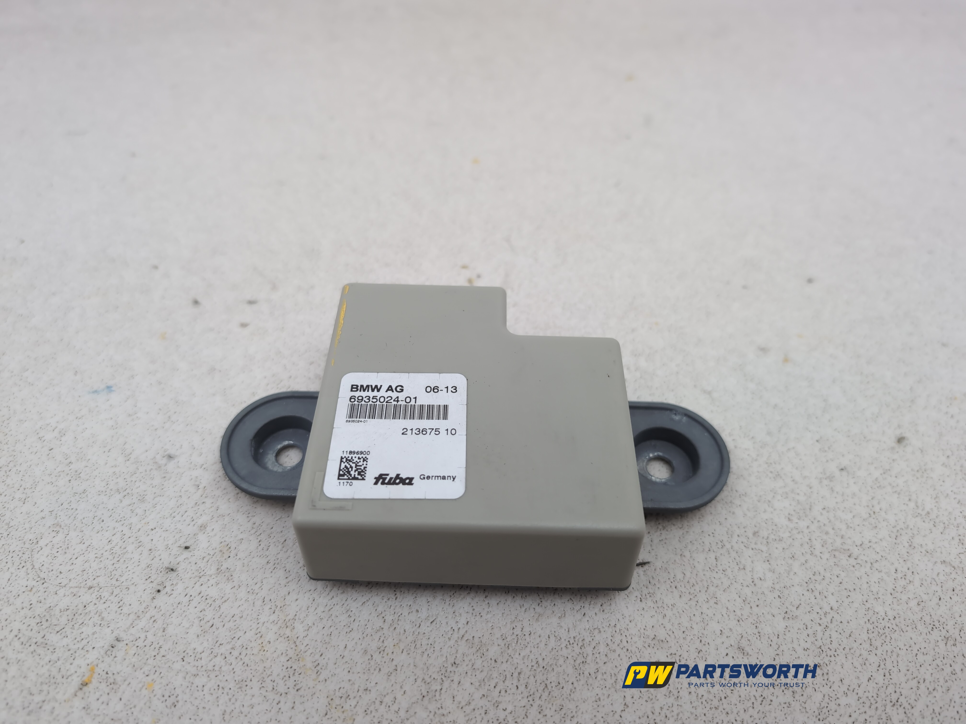 BMW 6 SERIES 640D M SPORT F13 ANTENNA AMPLIFIER MODULE 6935024 2012-2018