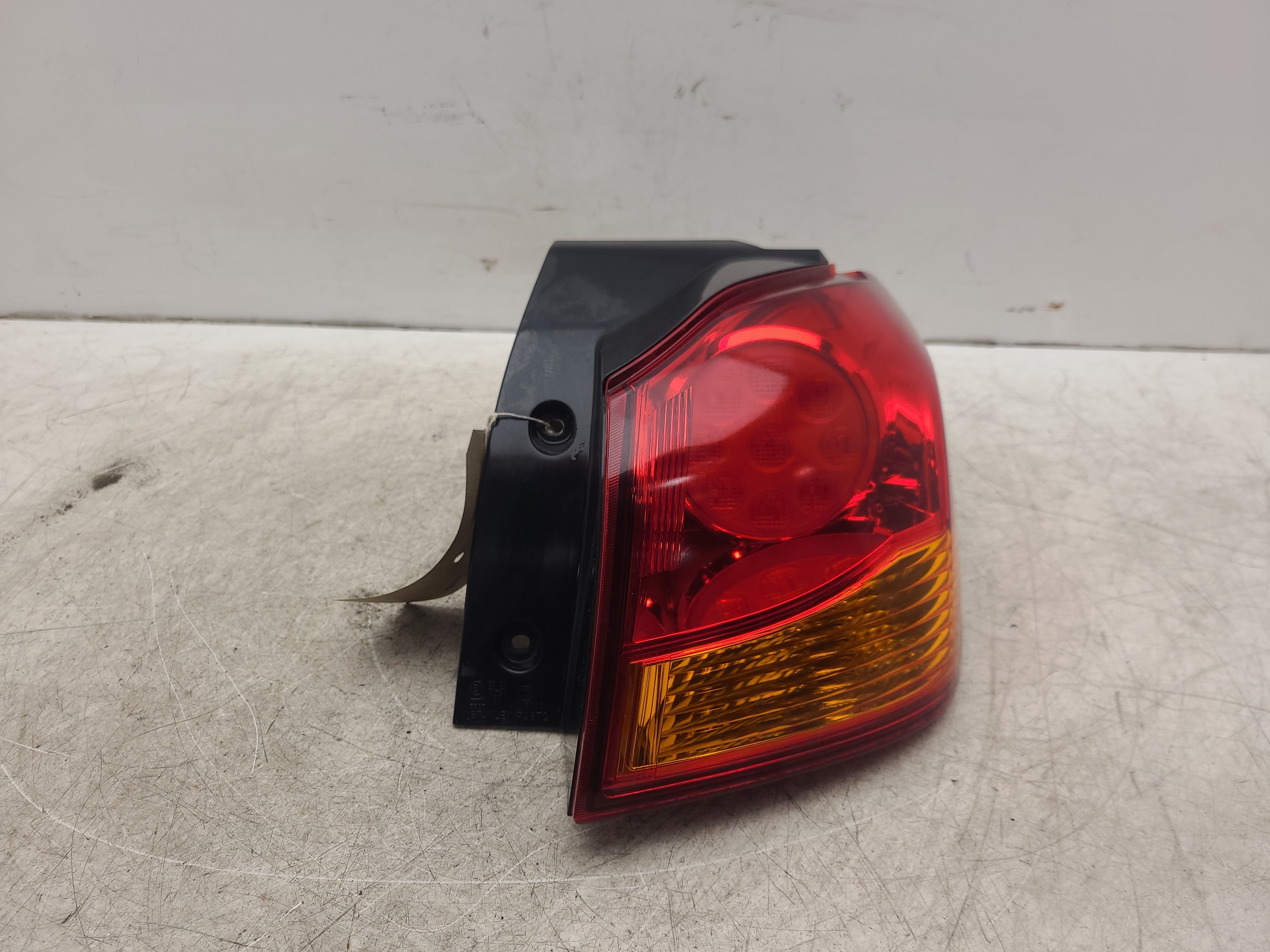 2012 MITSUBISHI ASX 4 BLACK CLEAR TEC DI-D SUV Drivers Lamp Assembly Rear RH