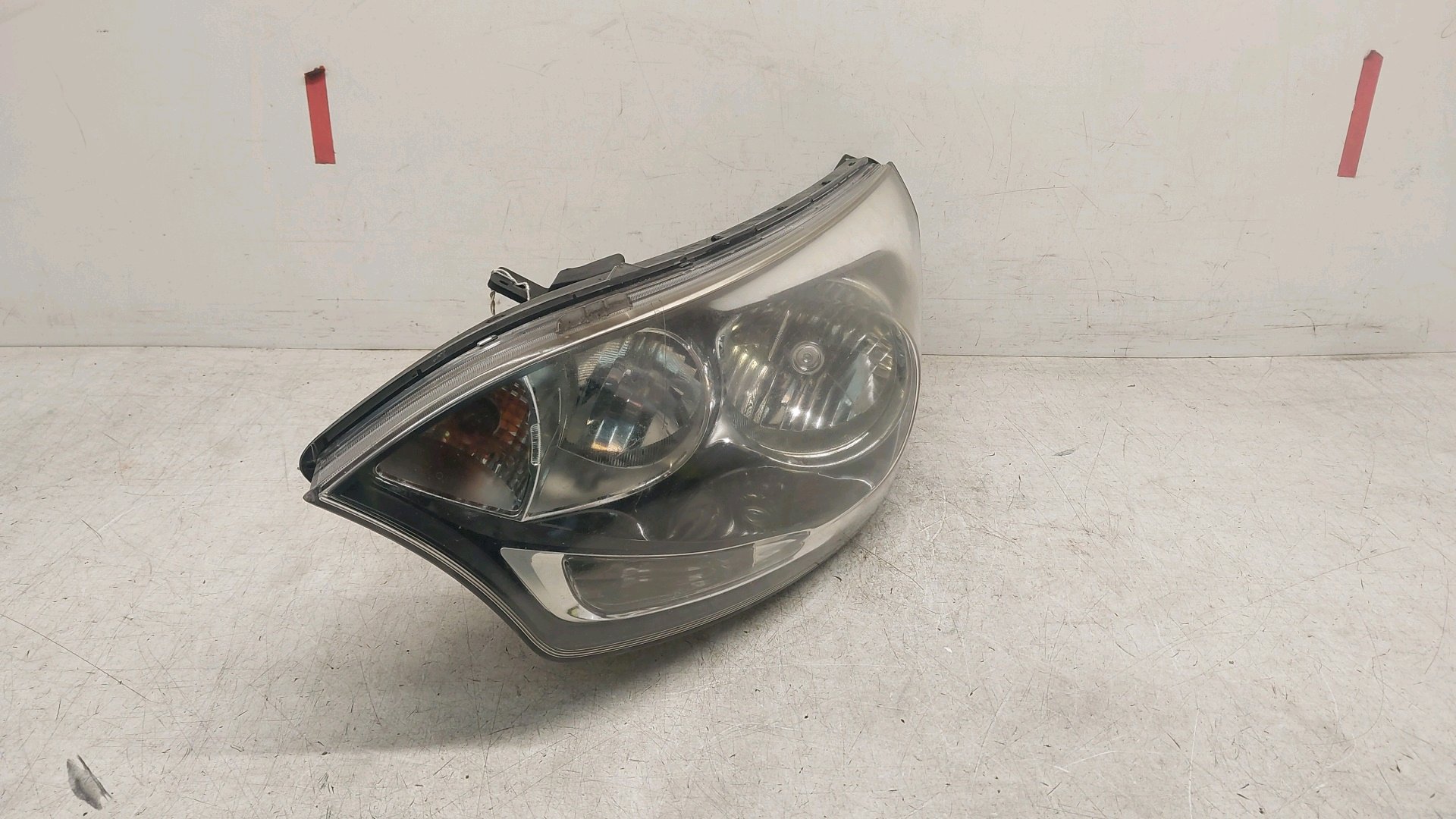 KIA RIO UB RIGHT HEADLIGHT DRIVER 92102-1W300 2011-2015 MK3 OEM