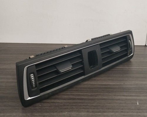 BMW 116D 1 SERIES CENTRE DASHBOARD AIR VENT 523979
