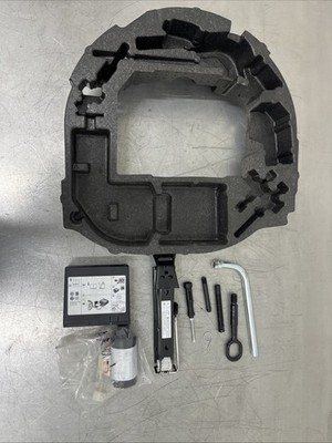 Audi A1 MK1 2012 Tyre Repair Kit & Foam Holder 8X0012109