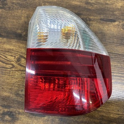 BMW X3 E83 2007 Right Driver Side Rear Outer Light 7162210