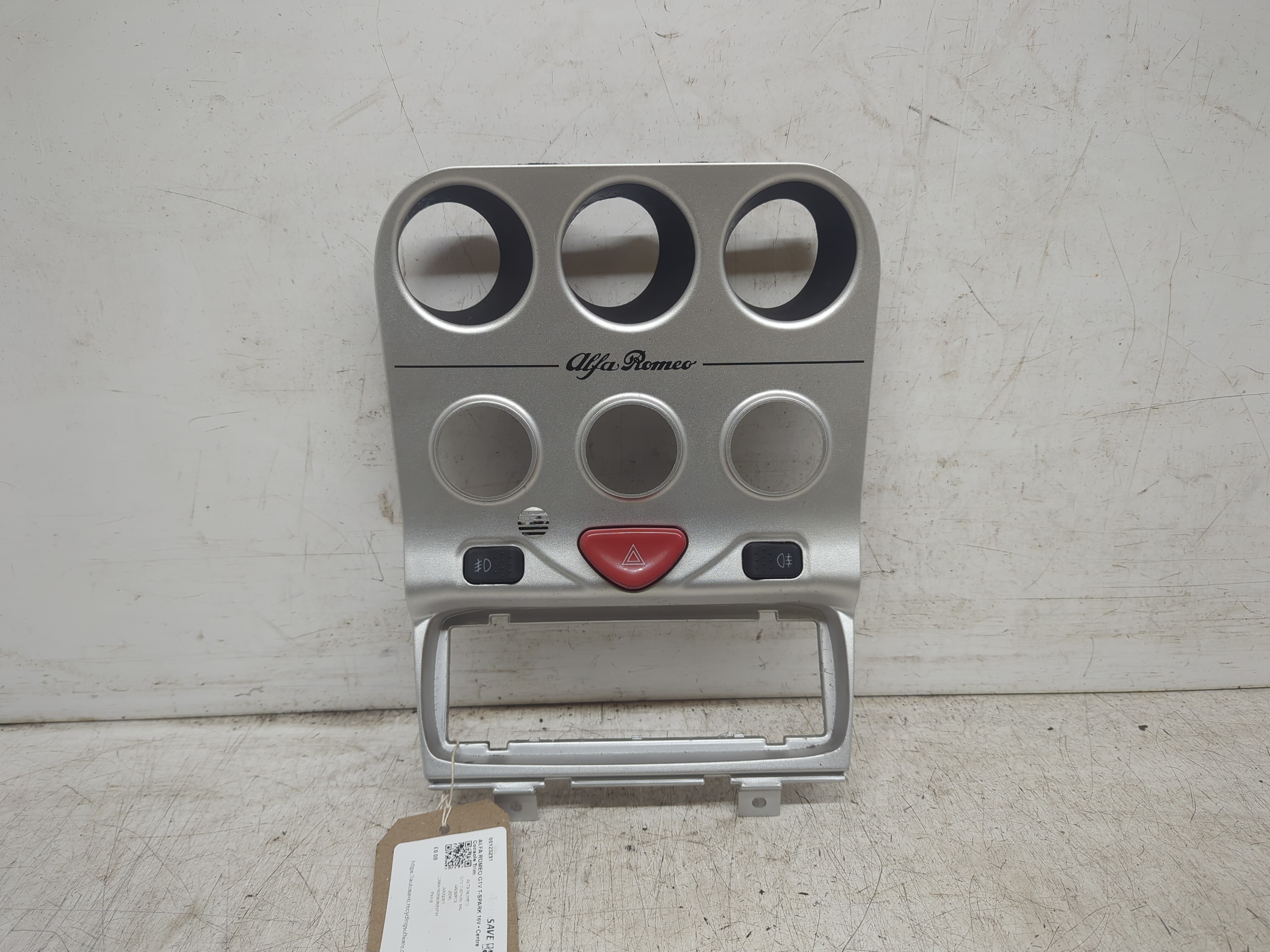 ALFA ROMEO GTV CENTRE CONSOLE TRIM 2000 916 2 DOORS COUPE