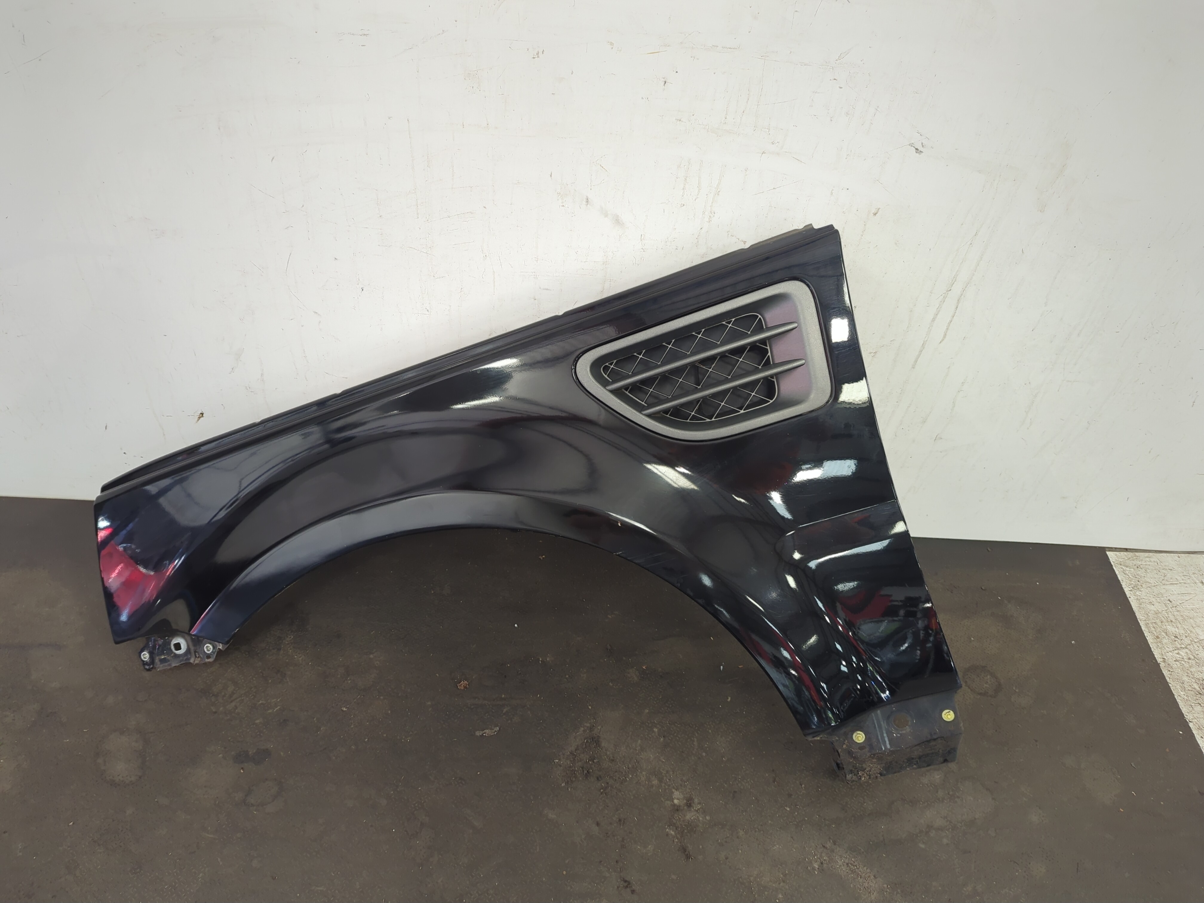 2008 LAND ROVER RANGE ROVER SP SE TDV6 A SUV Wing Front LH