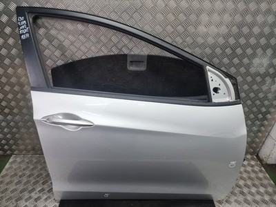 HYUNDAI i30 Mk2 COMPLETE FRONT RIGHT DOOR IN SILVER (RAH) 2013