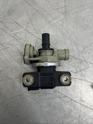 BMW F30 LCI 330e 2017 Hybrid Fuel Insulation Vent Valve 7303949