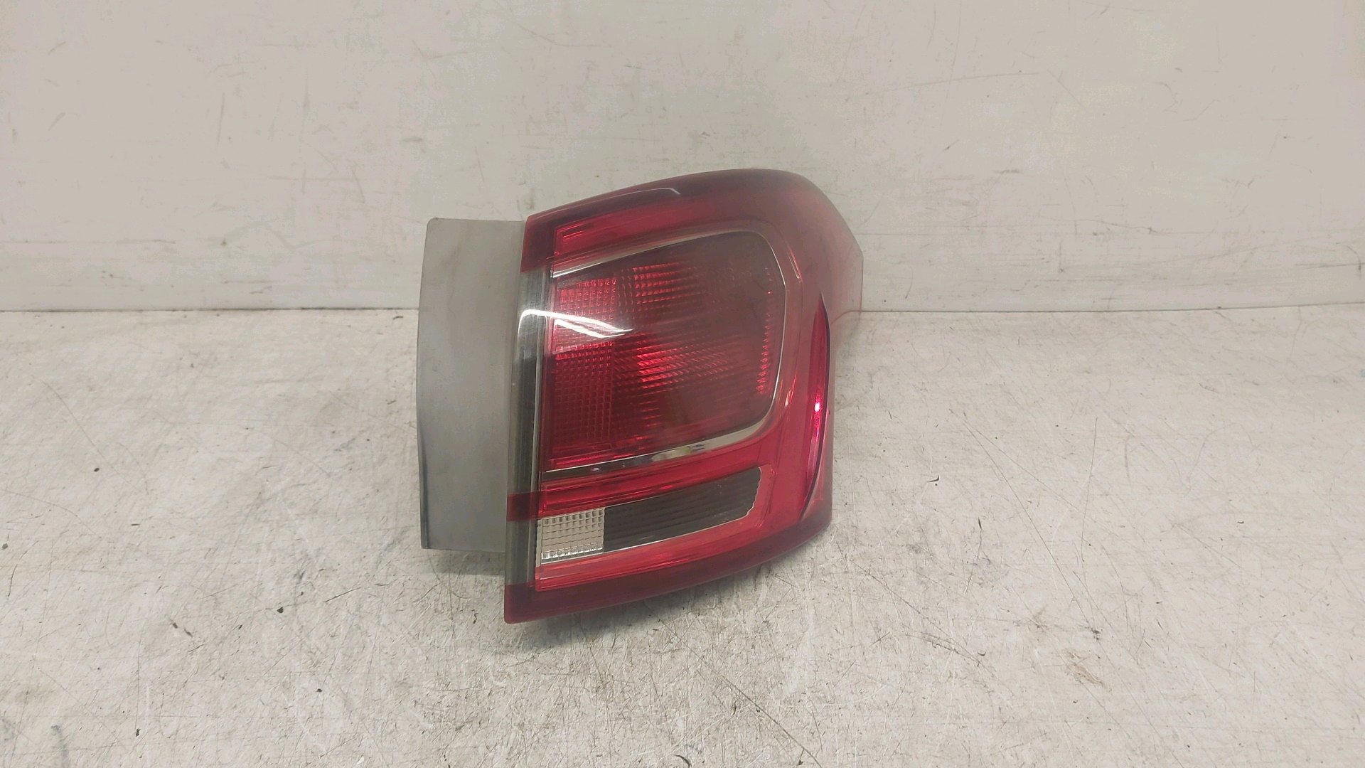 FORD B-MAX REAR LIGHT RIGHT DRIVERS 2013 B232 MPV AV11-13404-AG